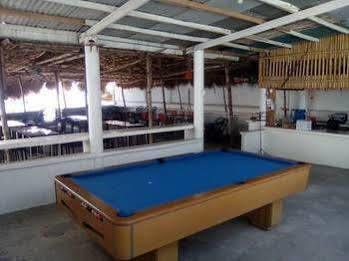 Gumleaves Hotel And Restaurant Olongapo Exterior photo